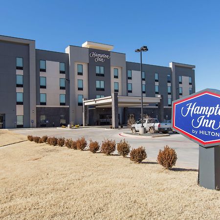 Hampton Inn Mustang Exterior foto